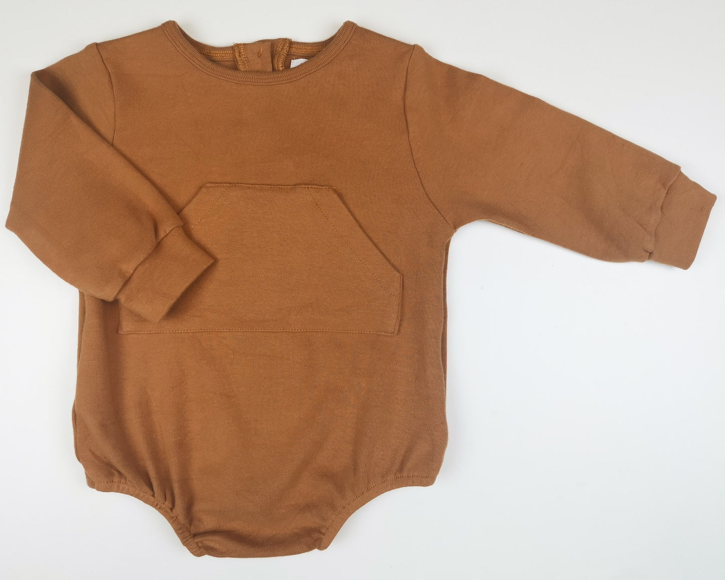Emil romper karamell