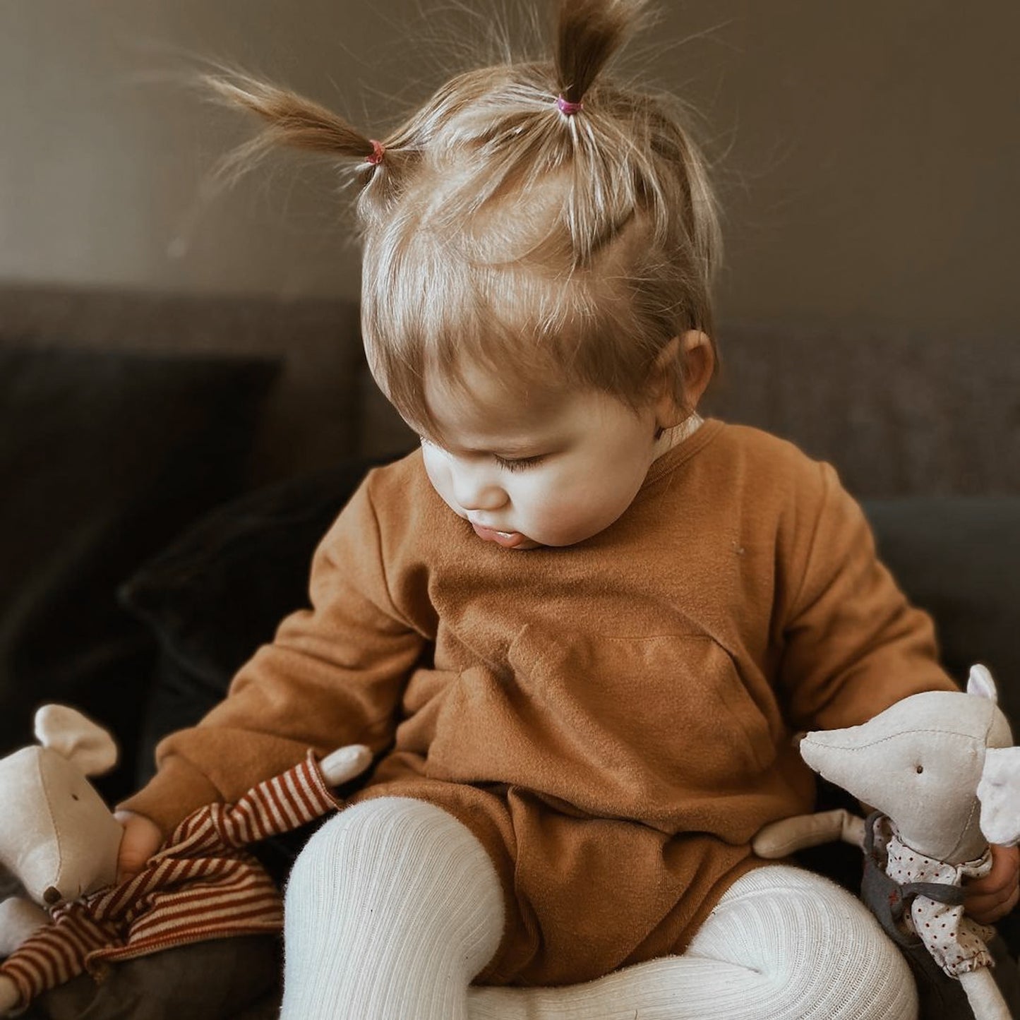 Emil romper karamell