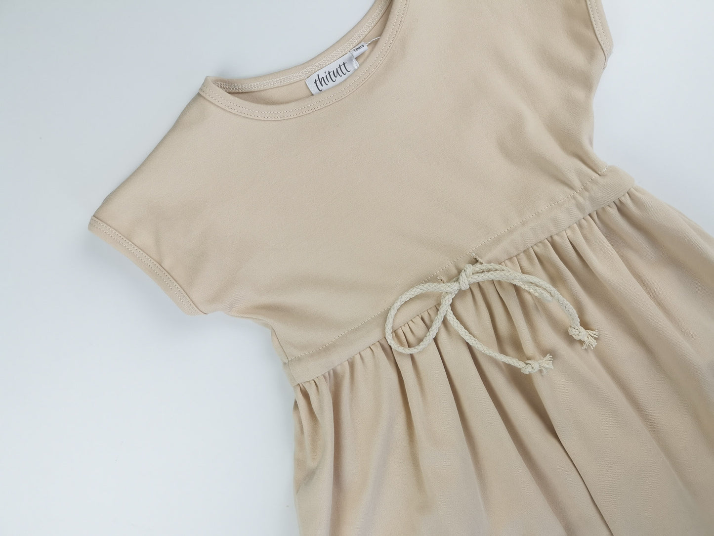 Hverdagskjole beige