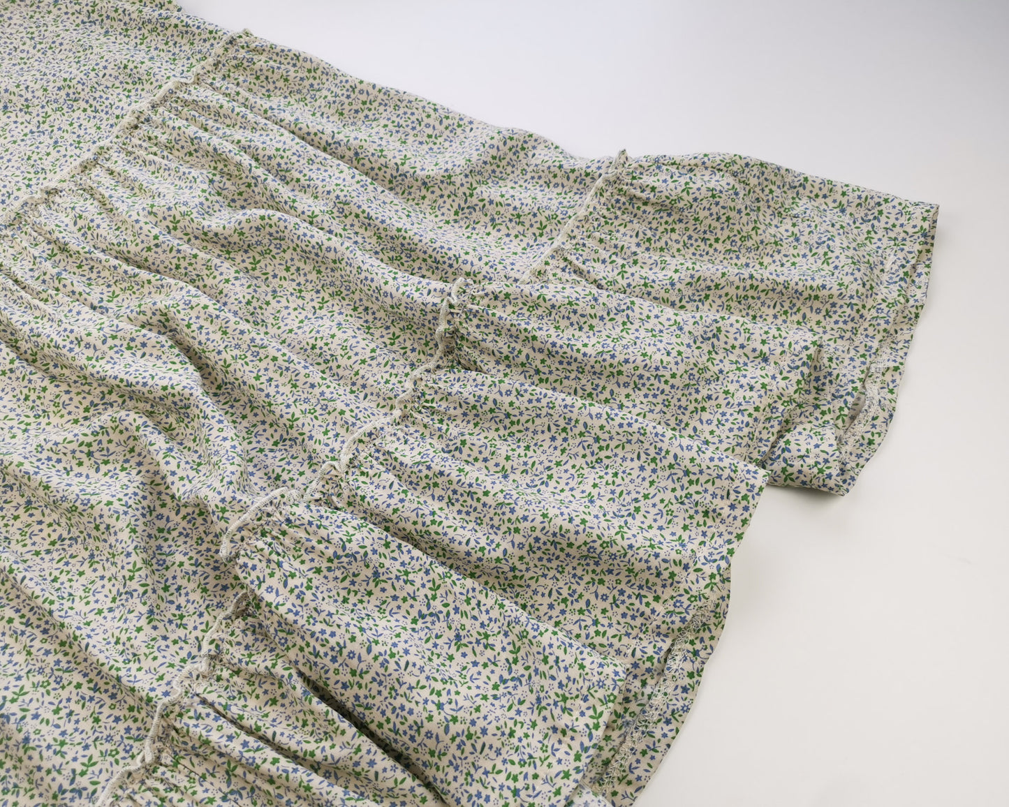 Meg+Deg blomstret tunika-kjole (voksen XS, XL)